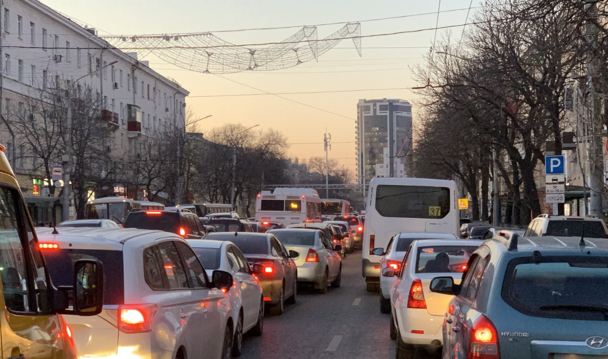     Автомобили в Воронеже. Автор: редакция. Фото: редакция.