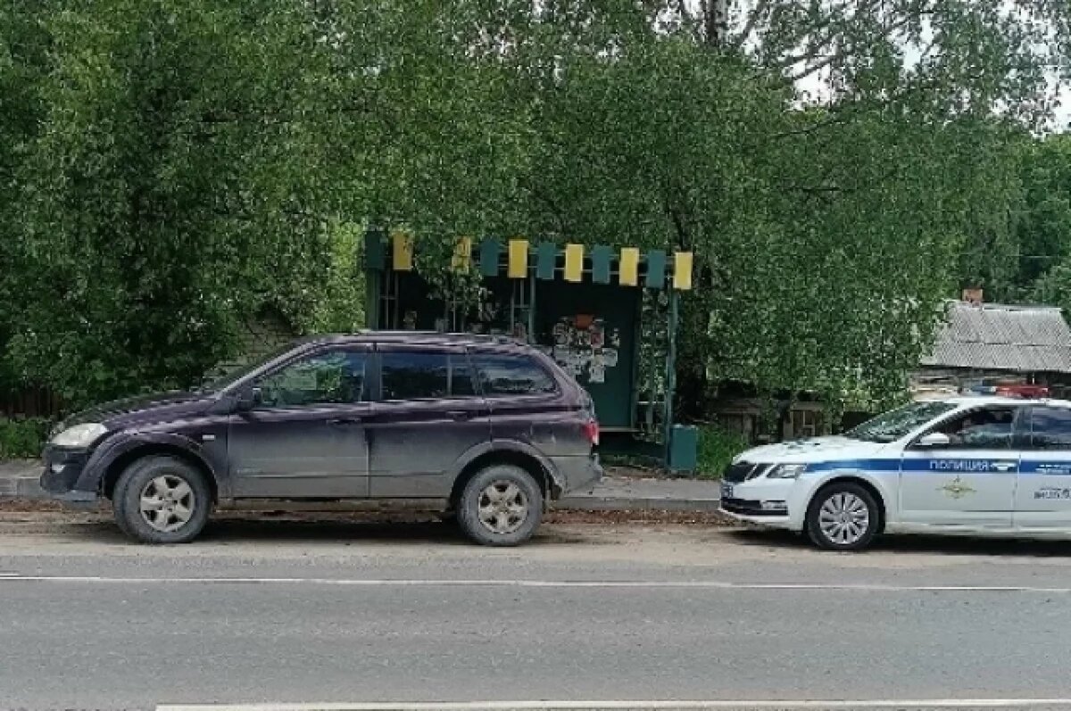    В Брянске SsangYong у остановки сбил нарушавшую правила 72-летнюю женщину