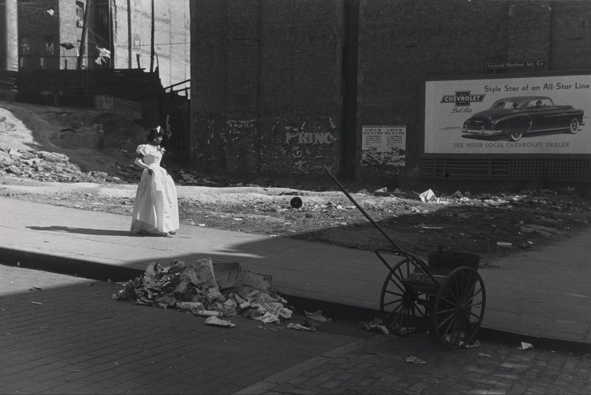 Roy DeCarava ─ Graduation, 1949