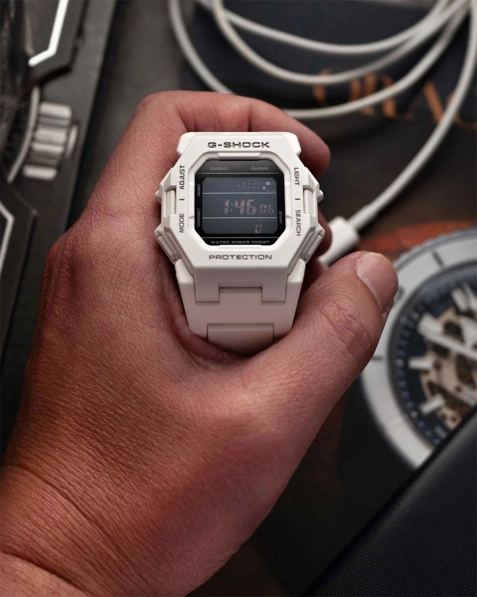 Модель G-Shock GD-B500-7E чувствует, когда вы бездействуете, и через определенное время напомнит о шагах