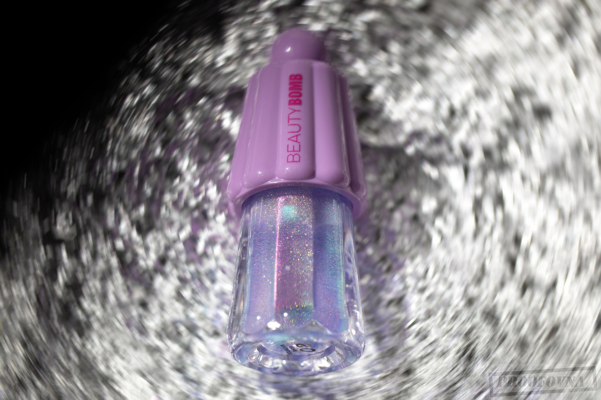 Блеск для губ Merry-Go-Round Beauty Bomb