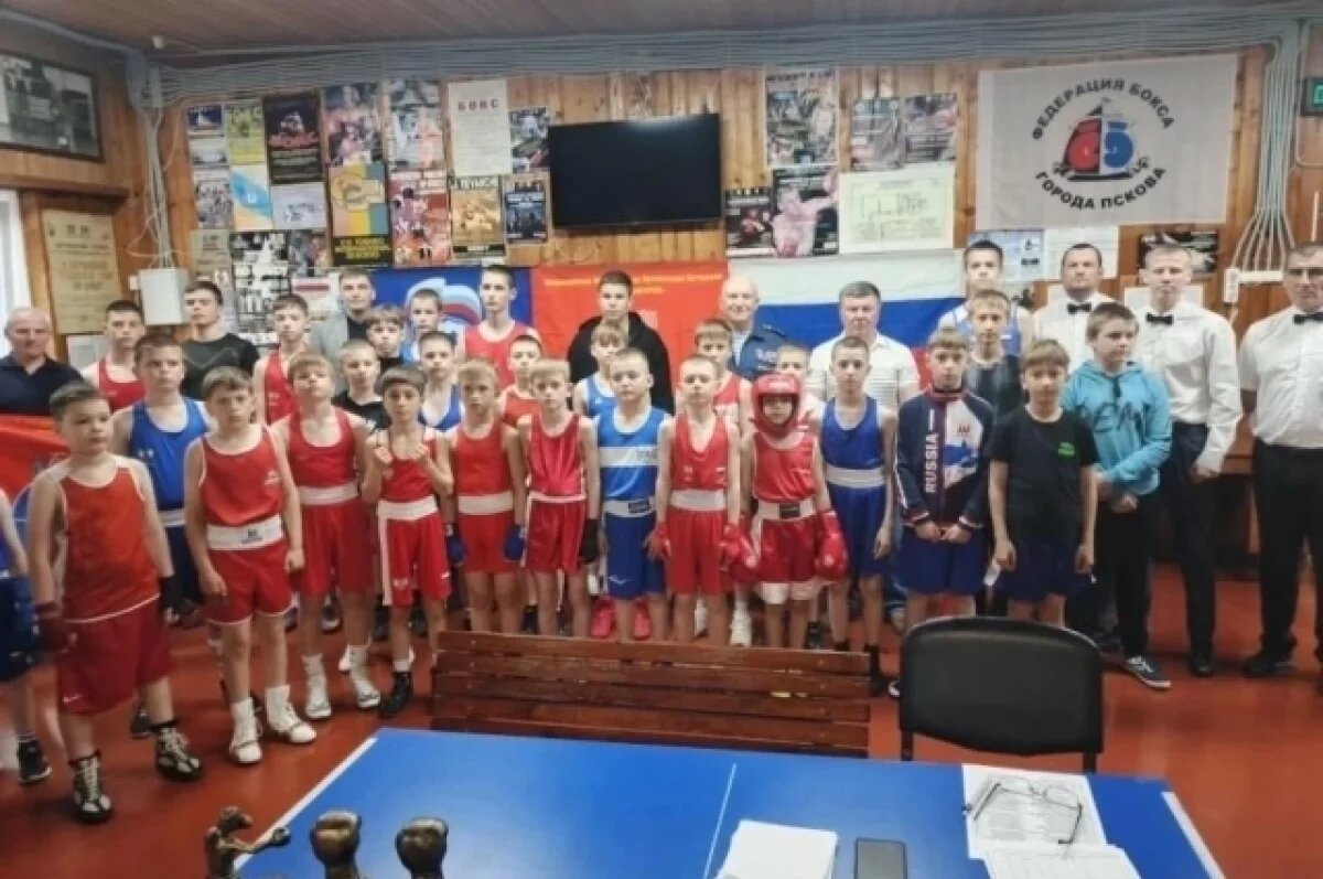    Первенство по боксу прошло в Пскове при поддержке ЕР