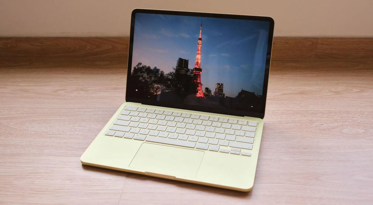 "MacBook Neo": "уродище", "правда?" 