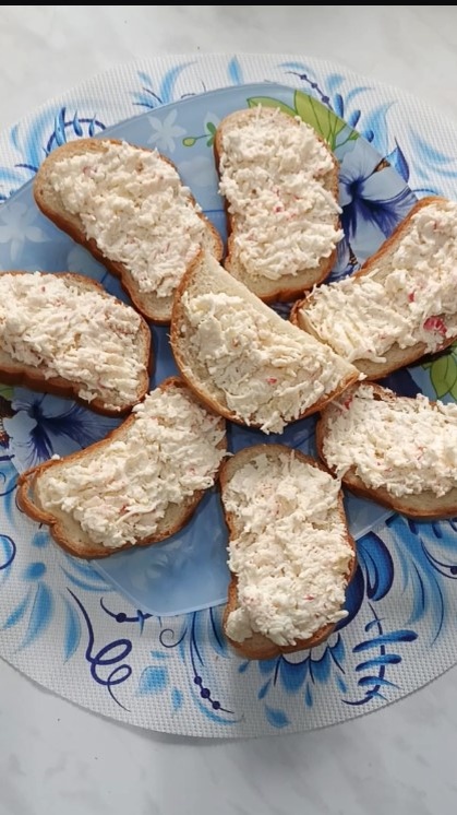 Крабово-сырные бутерброды для всей семьи из личного архива