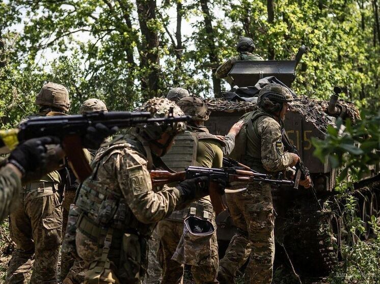     Украинские военные. Фото: Телеграм-канал Владимира Зеленского.
