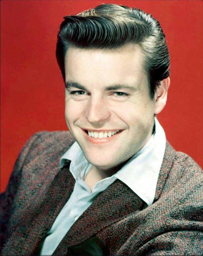 РОБЕРТ ВАГНЕР (ROBERT WAGNER)