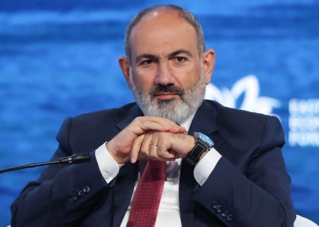    Пашинян призвал Россию не угрожать и заверил, что Армения станет страной триллионов