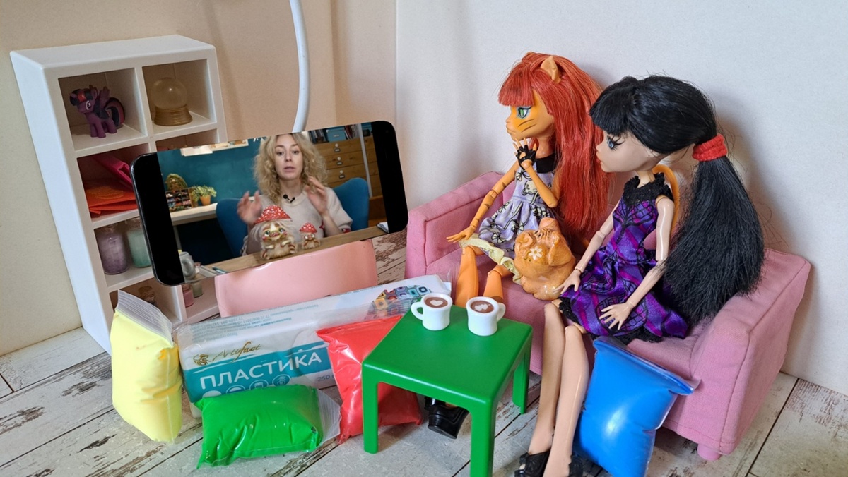 Смотрим урок по лепке игрушек