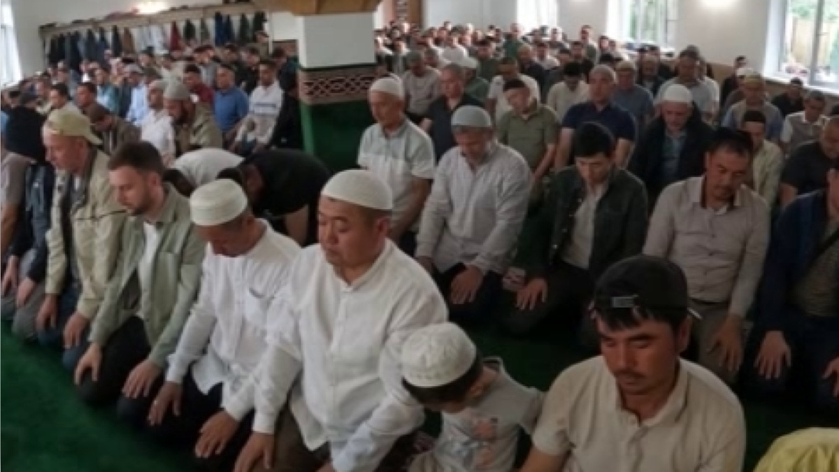    Сегодня мусульмане Курской области отметили праздник Курбан-байрам