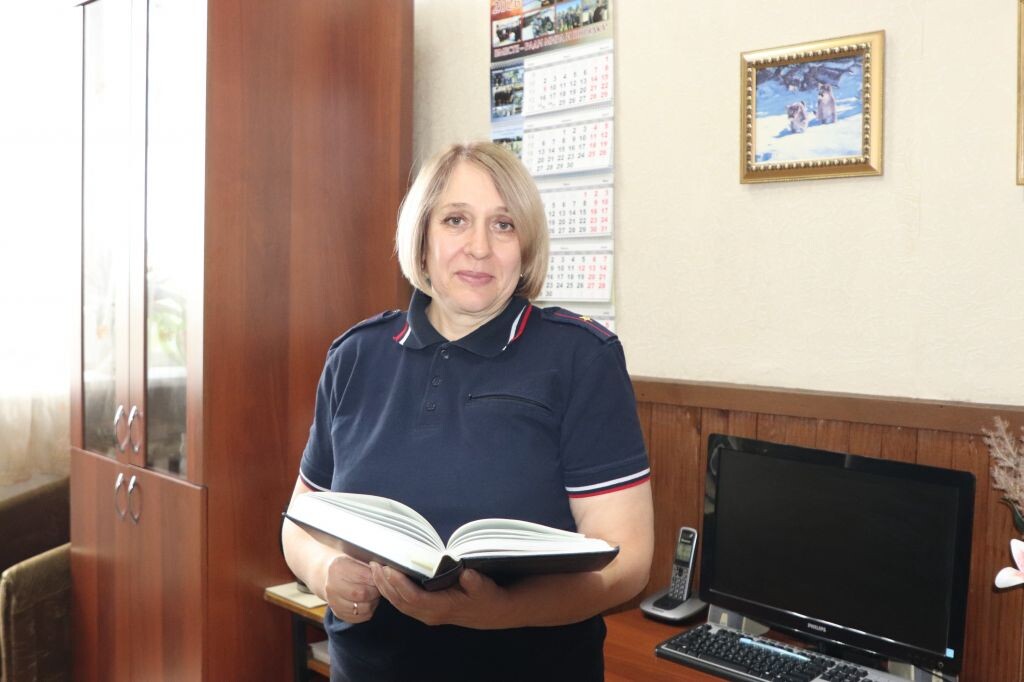     Светлана Дзиковицкая, инспектор подразделения по делам несовершеннолетних ОУУПиПДН МУ МВД России «Бийское».Елена Коржева