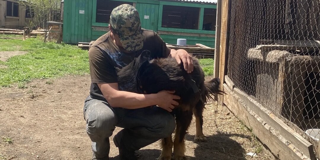 На крупу почти собрали, а зарплату завтра платить нечем.