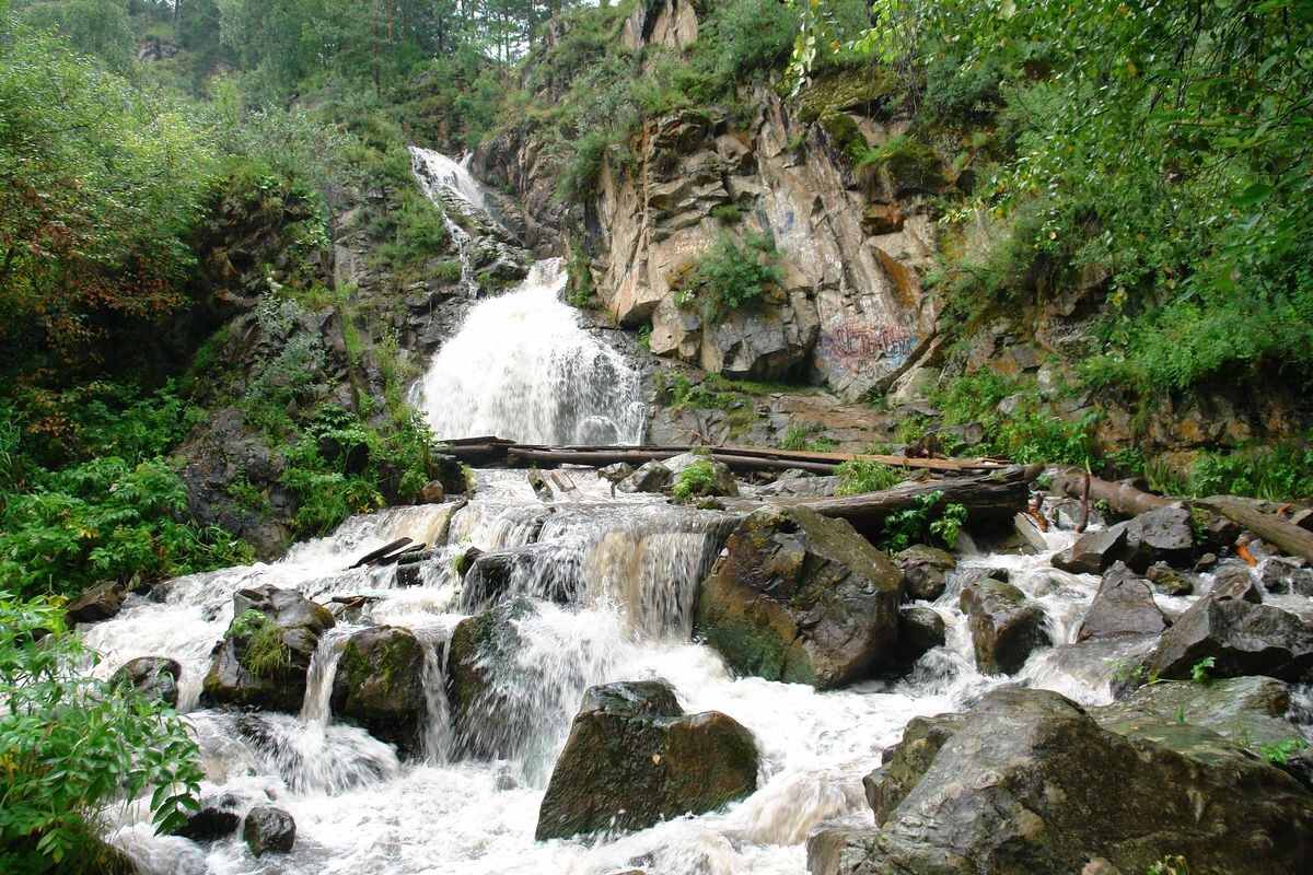 Камышлинский водопад
