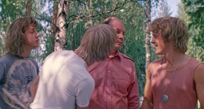 Кадр из фильма «Средь бела дня» (1982). Скриншот.