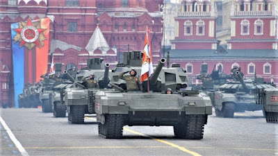 Парад в Москве. 80-леттрие Победы