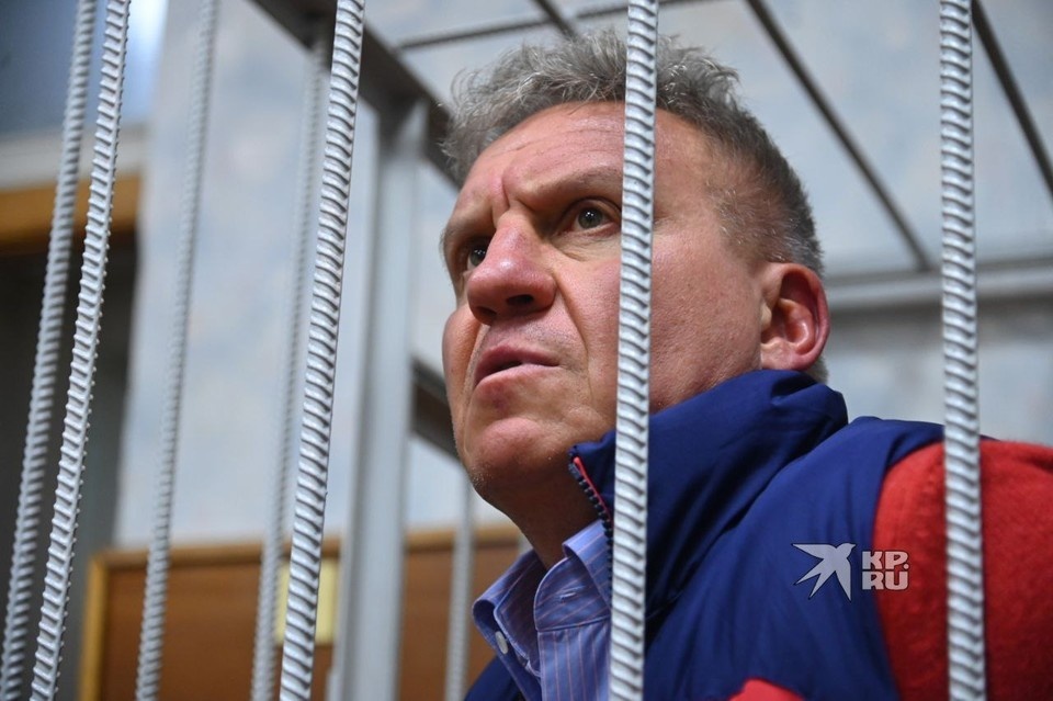    Имущество семей Бикова и Боброва обратили в доход государства Ольга ЮШКОВА