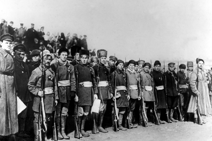 Это вообще важно: почти всегда в первую очередб деревня выдвигала экономические требования. Потом уже — вопрос о власти, причем в первую очередь на местах. 