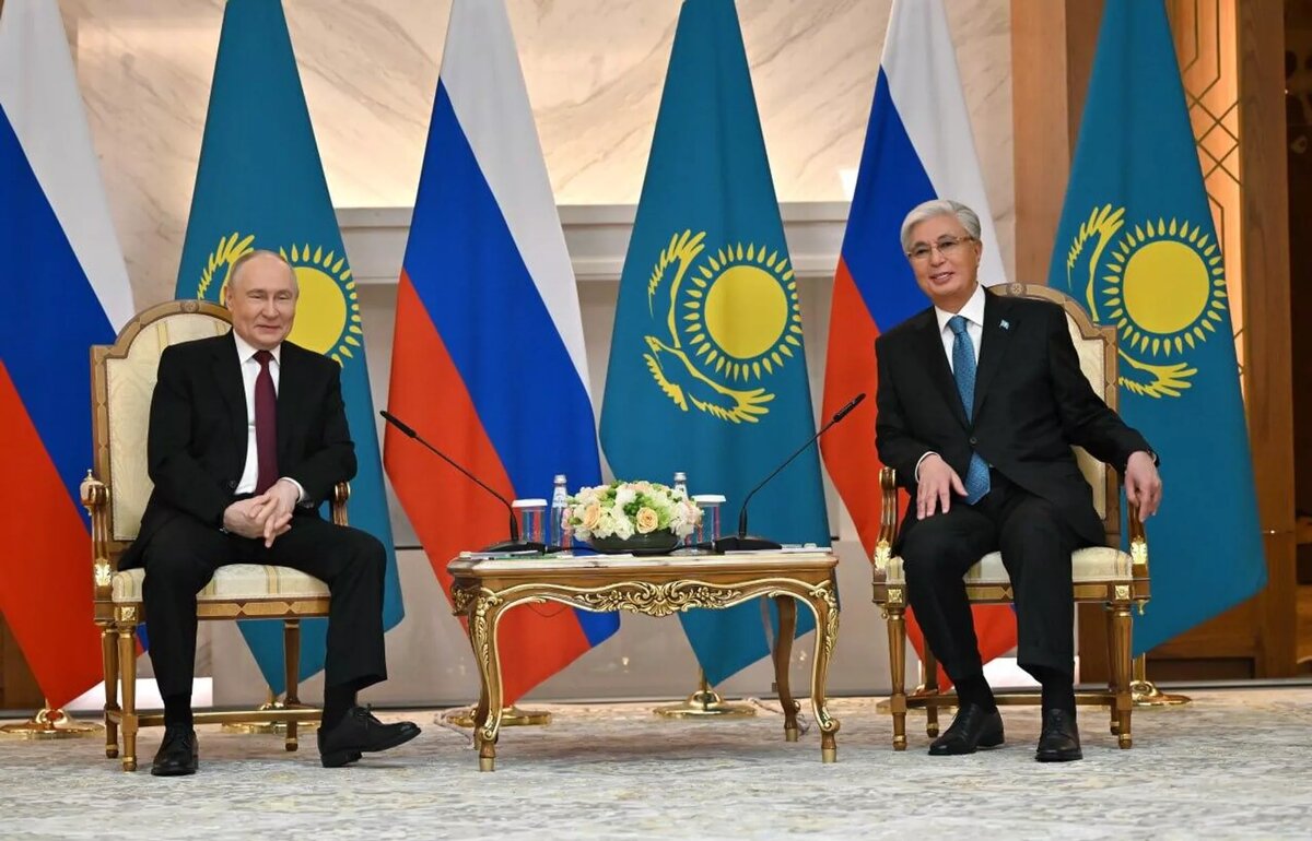 Владимир Путин и Касым-Жомарт Токаев проводят переговоры в Астане © Photo : Пресс-служба президента Казахстана