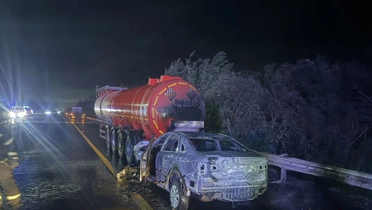    Остался обугленный металл: в Ростовской области «Лада» врезалась в бензовоз   Госавтоинспекция Ростовской области