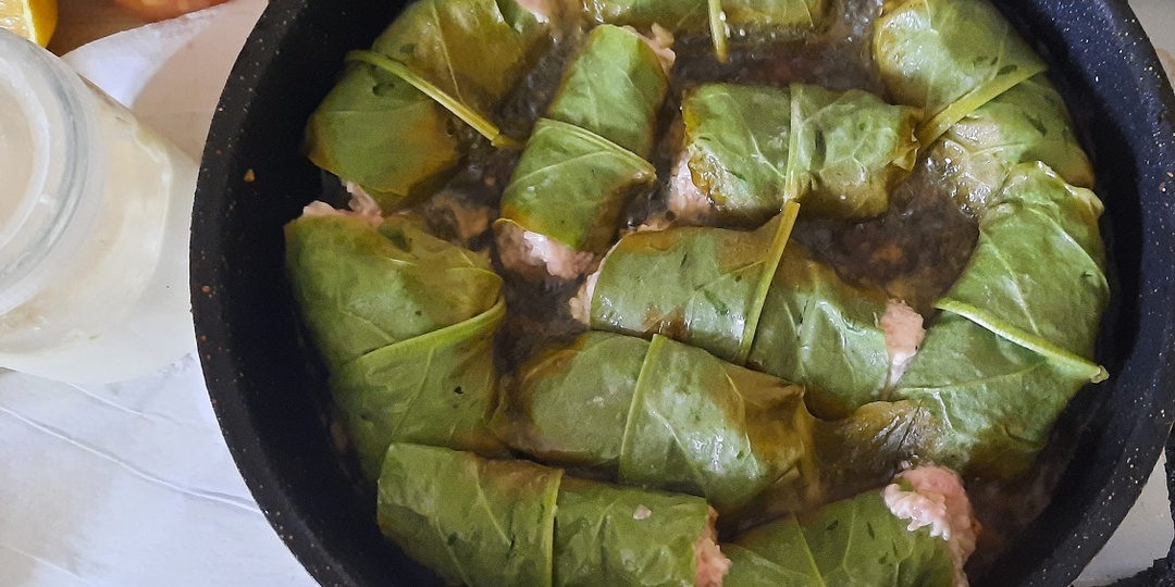 Голубцы со щавелем и сыром Фета