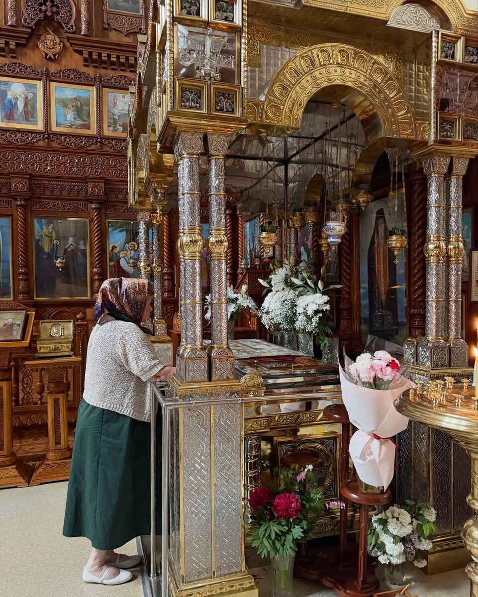    Ирина Муравьева в храмеФото Дениса Денски