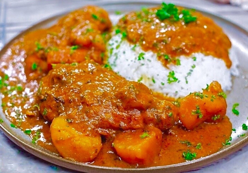 «Мафи де пуле» или курица с арахисовым соусом по-сенегальски.