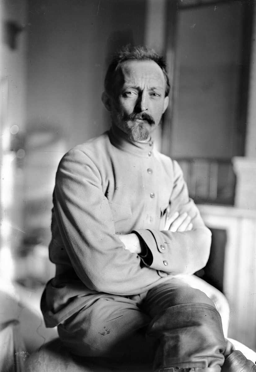 Феликс Дзержинский в сентябре 1918 года.