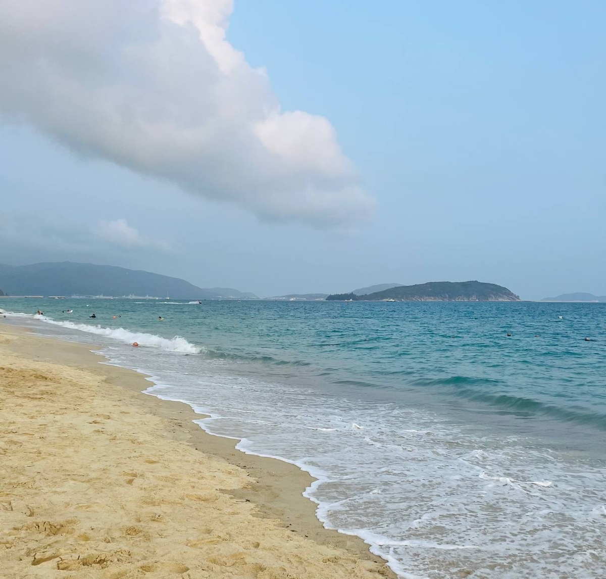 Yalong Bay