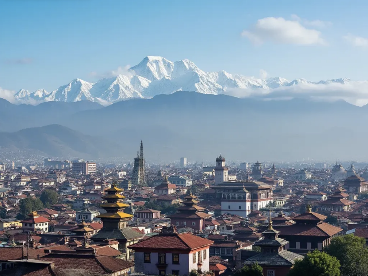 Вид на Катманду в ясный день. (Nepal Vision Treks)