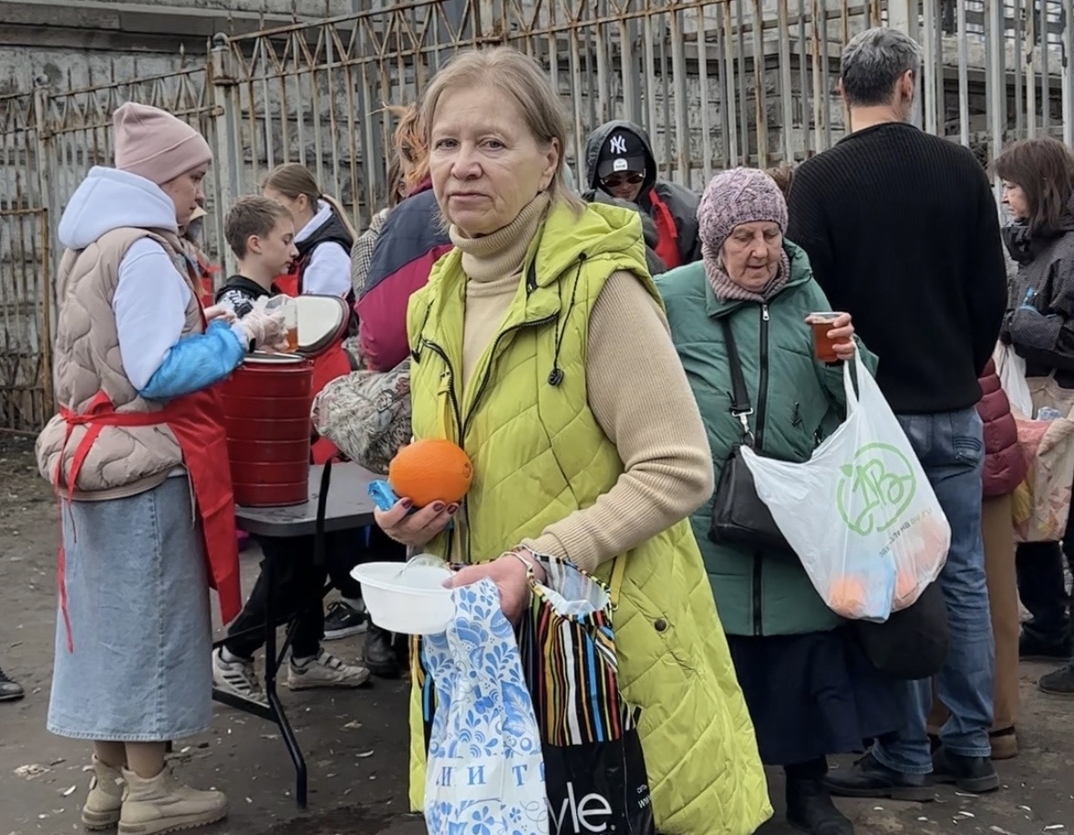 Татьяна пришла на кормление у Белорусского вокзала 