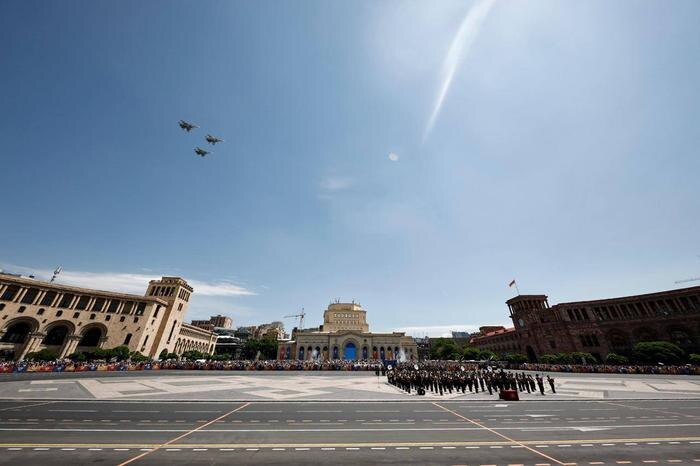 Обложка © Telegram/Nikol Pashinyan