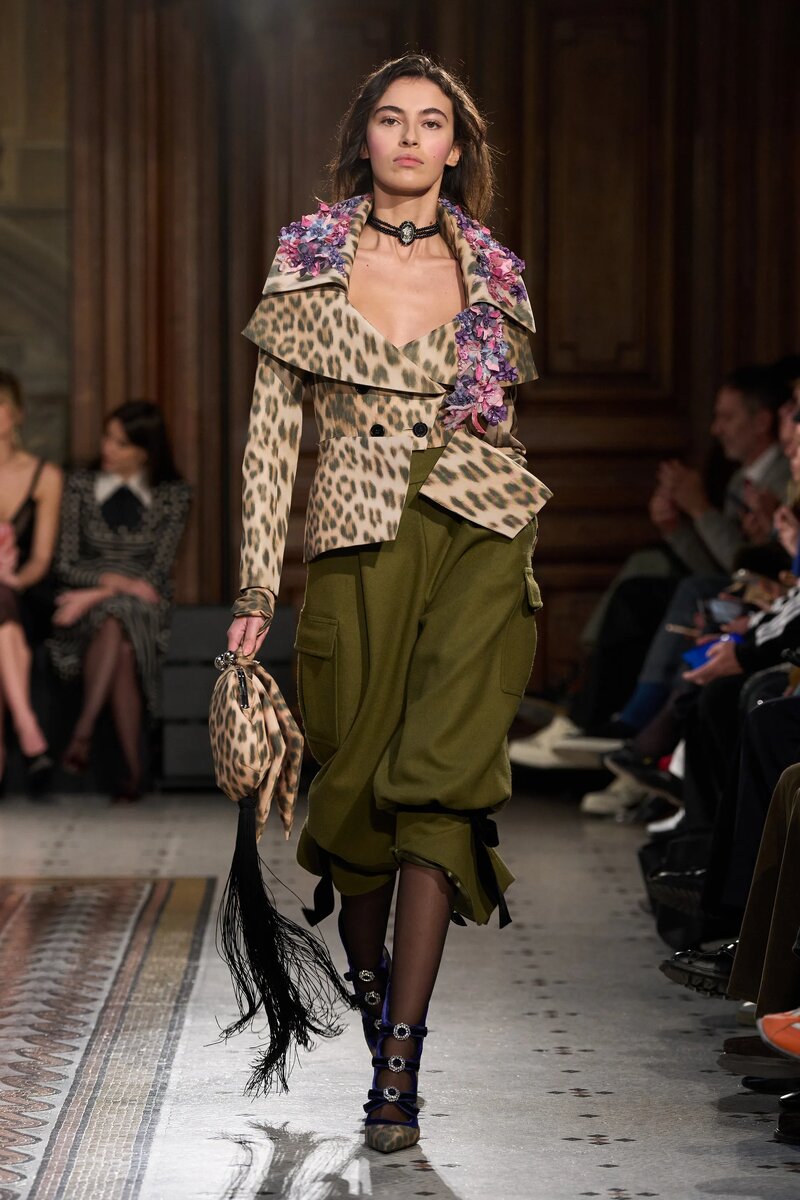  Nina Ricci