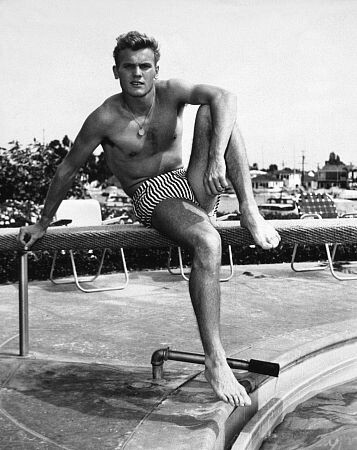 ТАБ ХАНТЕР (TAB HUNTER) ИЛИ АРТУР ЭНДРЮ ГЕЛИЕН (КЕЛМ)