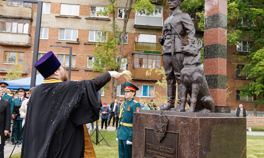 Во Владимире на улице Горького открыли мемориал «Пограничникам всех поколений»
