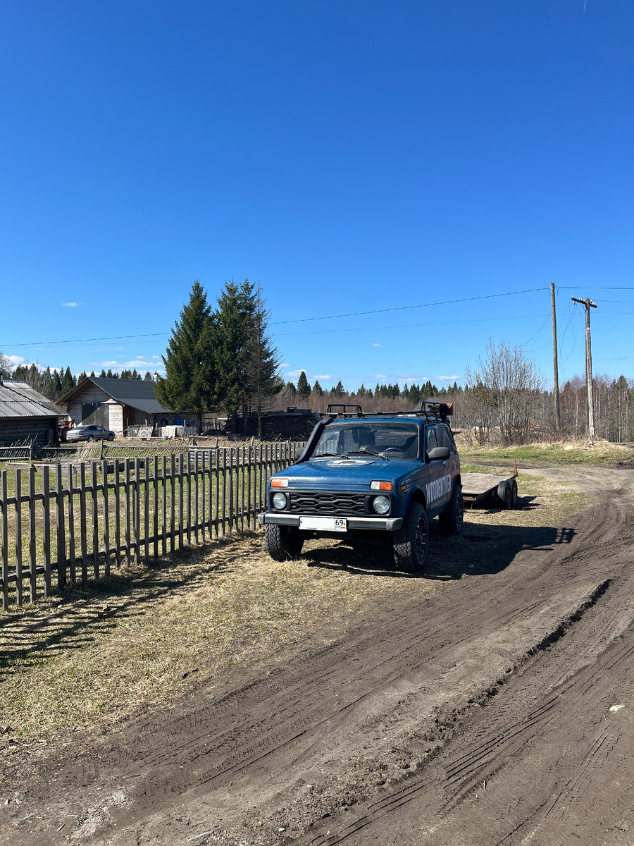 Нива в деревне Кинерма (одна из самых красивых деревень в России).