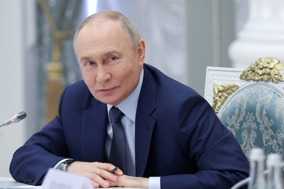    Путин: У России есть преимущества в борьбе за технологии ИИ между странами REUTERS