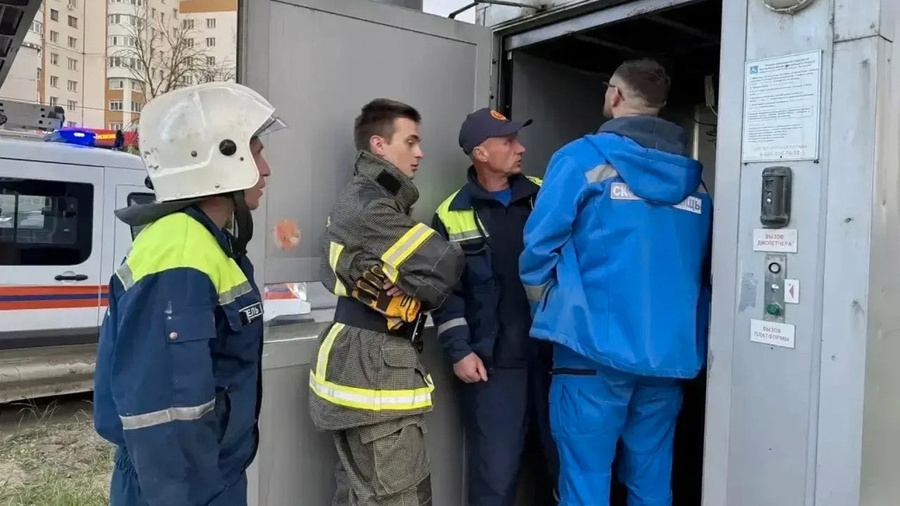 Во Владимире мать с младенцем сорвались в шахту лифта пешеходного моста