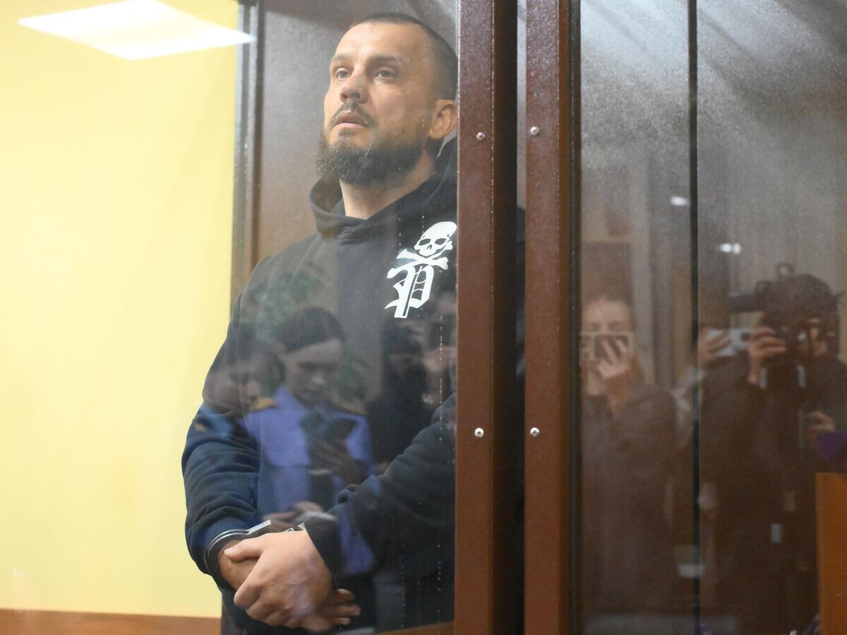    Генеральный директор реабилитационного центра "Антонов Pro" Максим Антонов во время заседания в Видновском городском суде Московской области | © РИА Новости / Илья Питалев