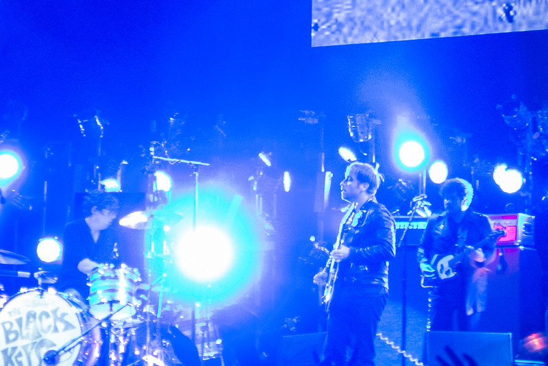 “The Black Keys” by Begoña, CC BY-SA 2.0, https://www.flickr.com/photos/62164071@N00/14732580761
