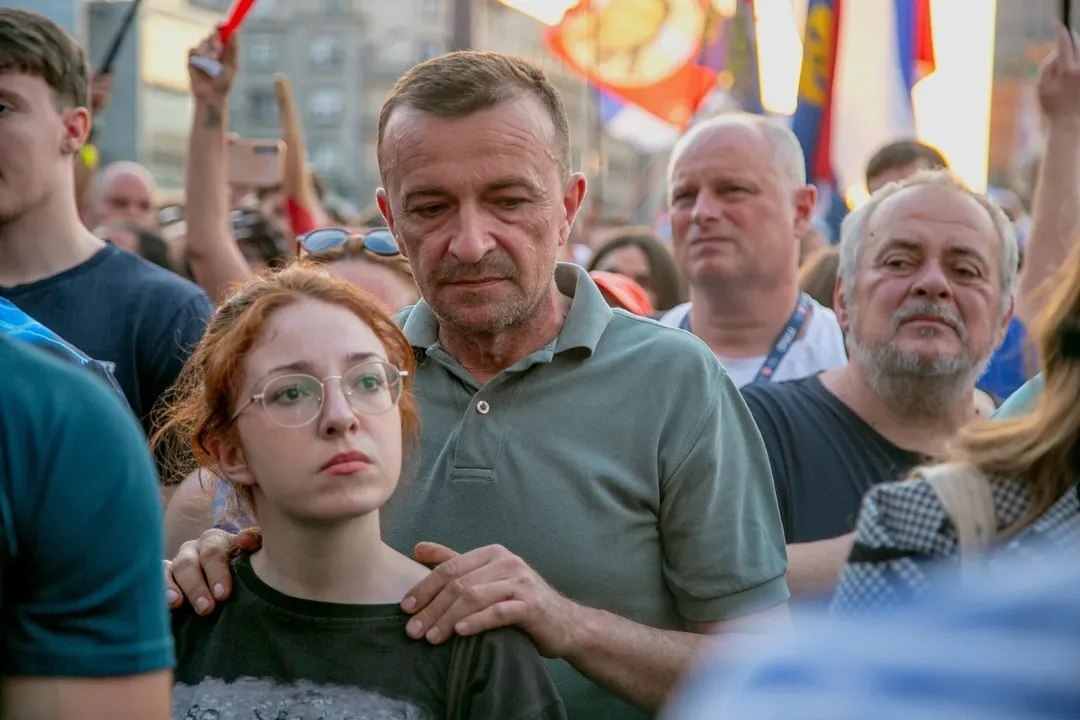 Протест 23 мая 2026. Белград. Студенты имеют поддержку своих родителей, профессоров и значительной части населения. Фото из аккаунта Факультета Лесного хозяйства Белградского Университета. 