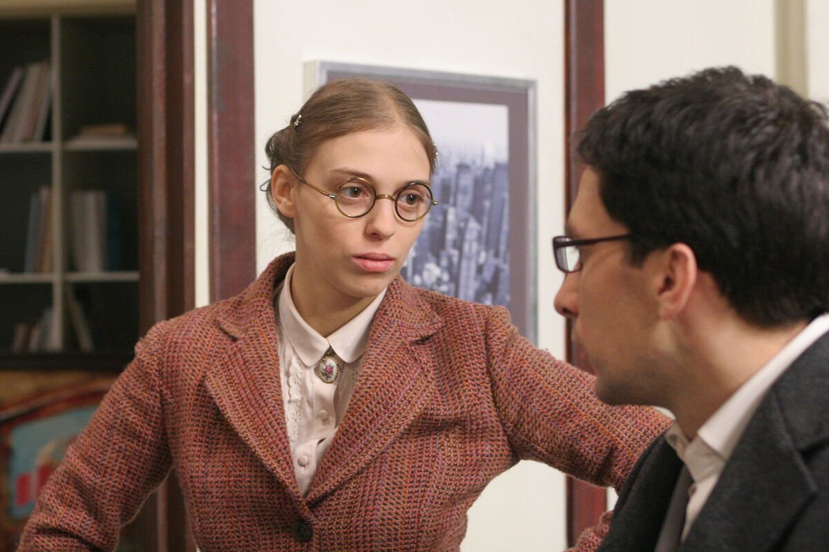    Нелли Уварова в сериале «Не родись красивой»