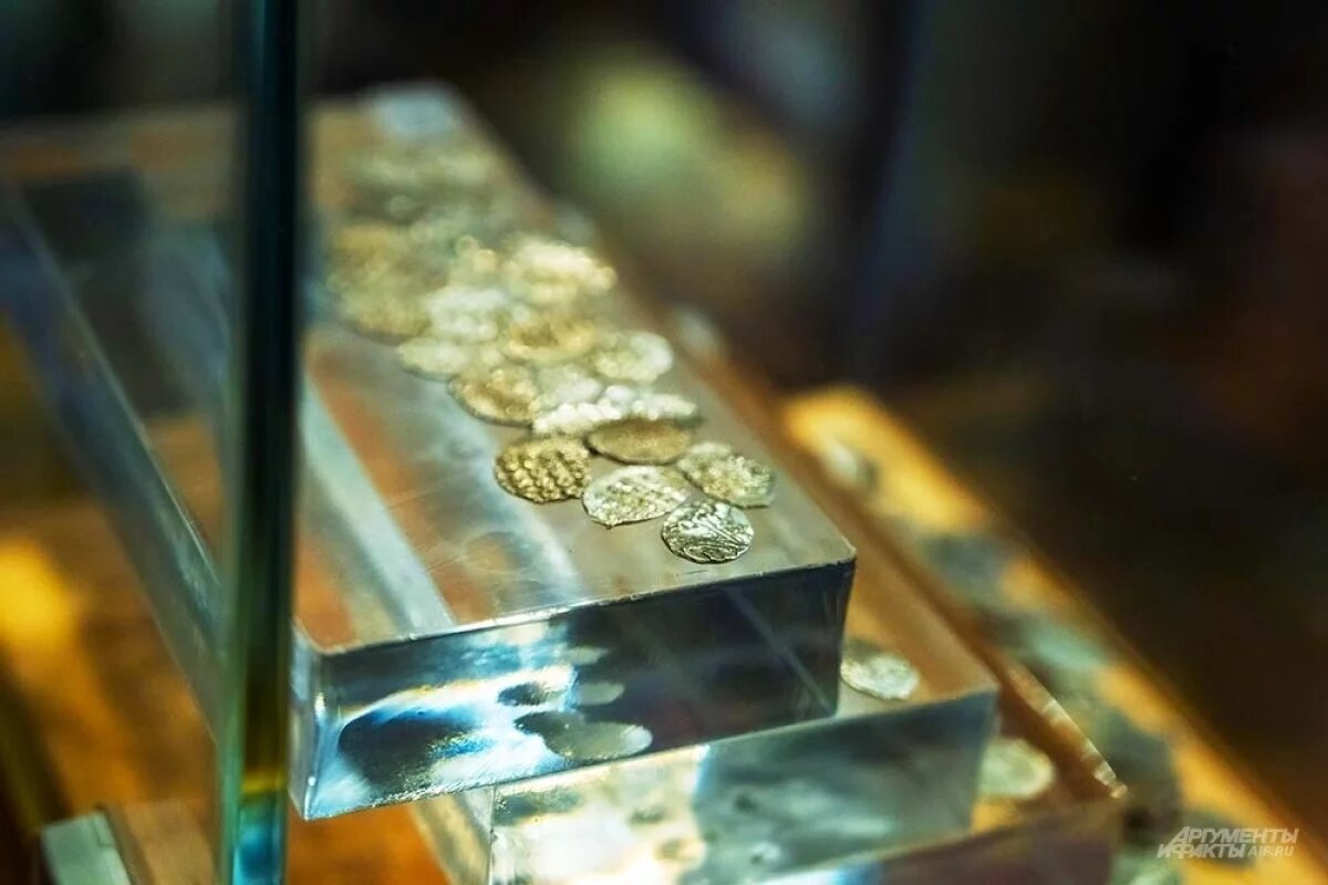    В Новосибирске продают монету времен Екатерины II за 25,4 млн рублей