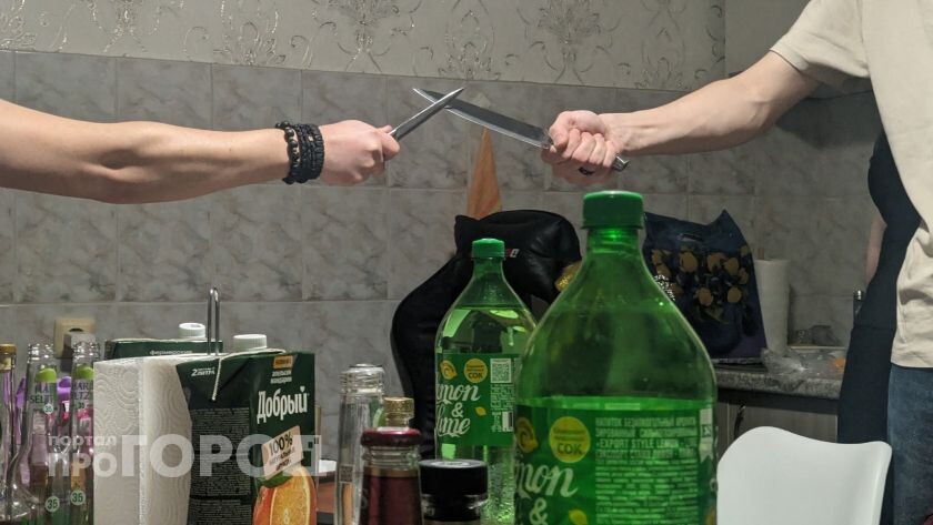 Новочебоксарец ударил сына ножом и пытался выставить себя невиновным
