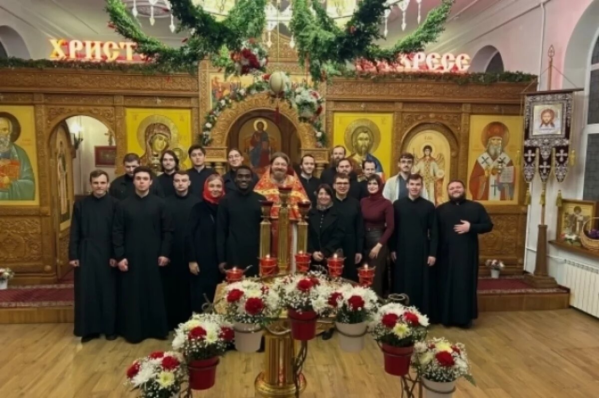    Вот так большая семинарская семья встречала в этом году Светлое Христово Воскресение.