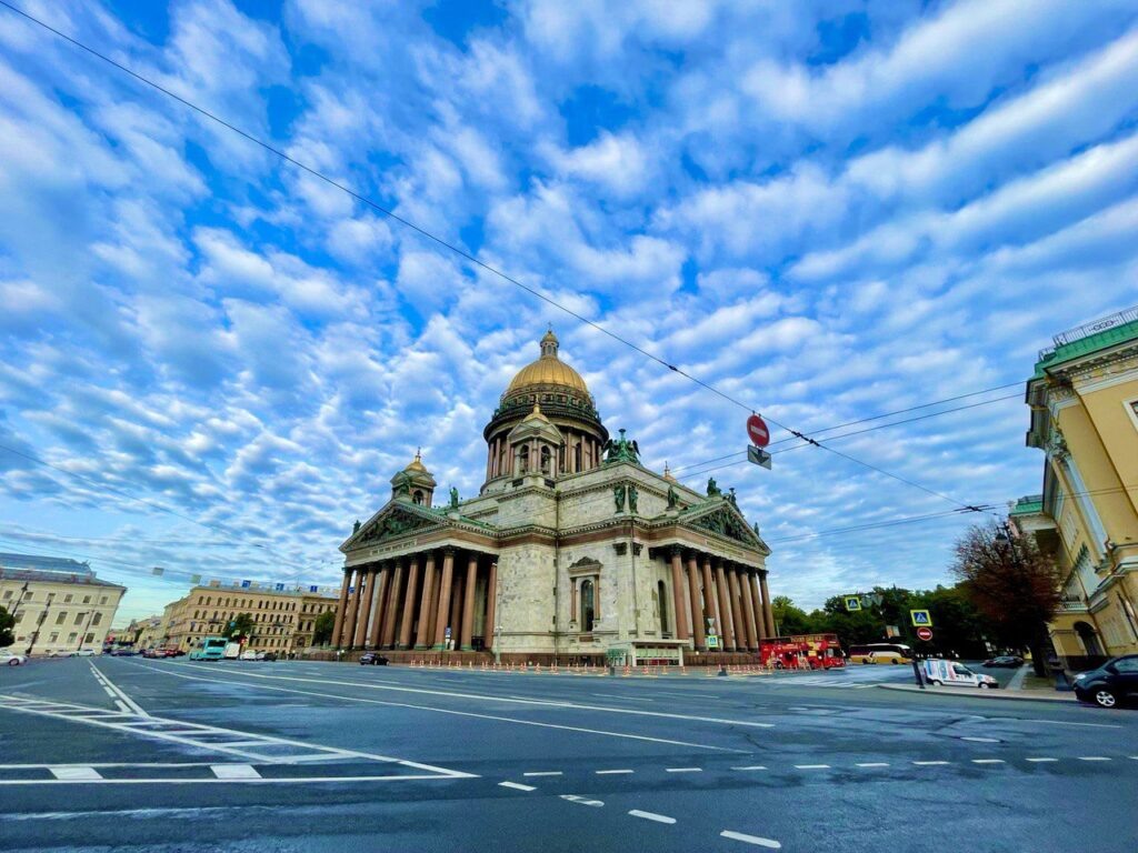 https://justpiter.ru/2026/05/29/29-31-maya-2026-kuda-skhodit-na-vyhodnyh-v-peterburge/ 