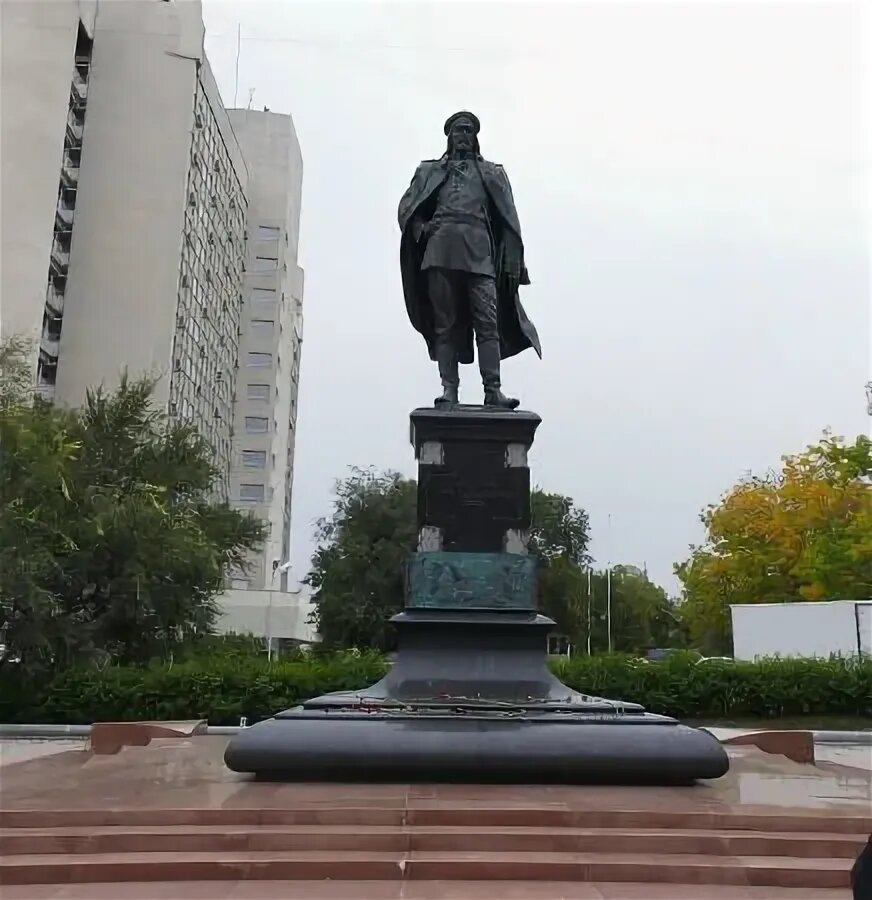 Памятник Якову Дьяченко в Хабаровске. Фото автора канала