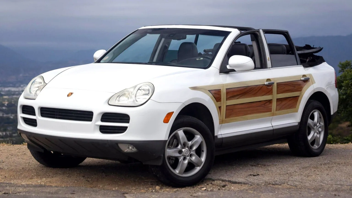    Этому Cayenne убрали крышу