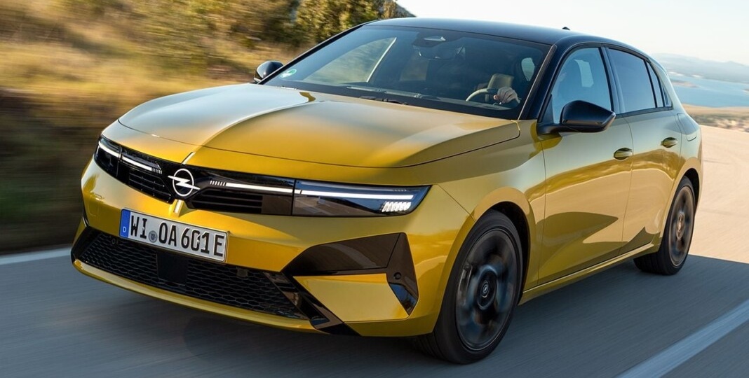 Обновленный Opel Astra выходит за 22 236 евро — с гибридом и богатой базой
