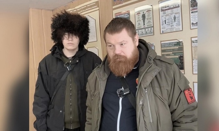    Боец ММА мстит нацикам за погибшего сына
