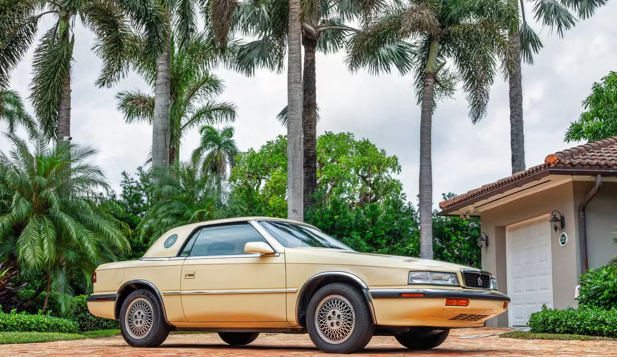 Chrysler TC (1991), созданный в сотрудничество с Maserati