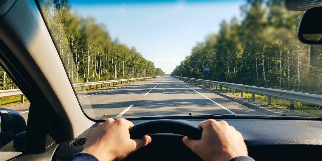 Эффект 30-го километра: когда водитель бодр, но его мозг уже спит